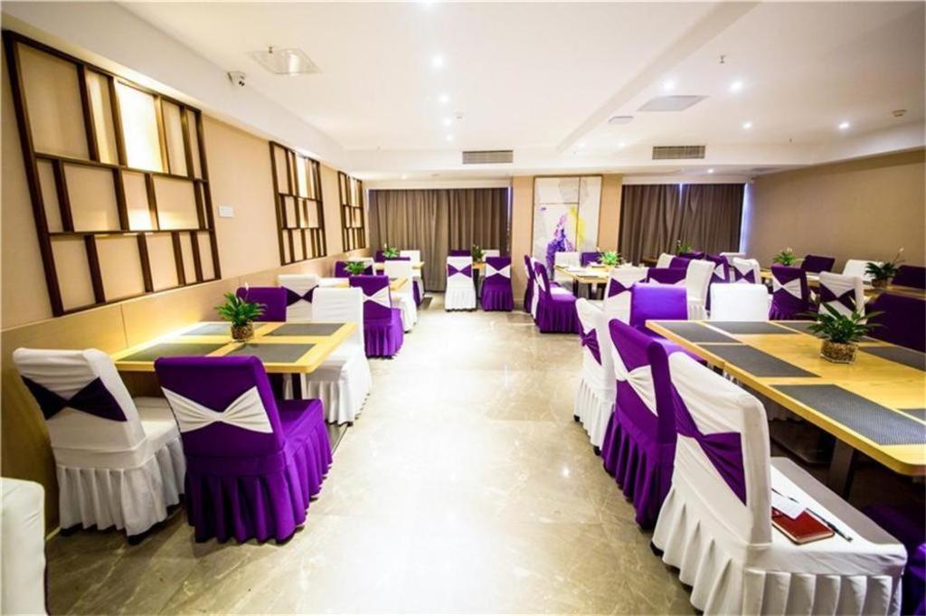 Lavande Hotel Luzhou Bbq New World Exterior foto